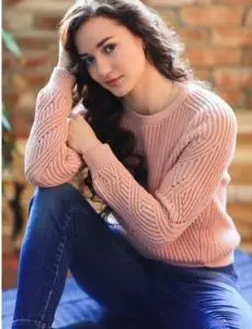 Elite escort service in Hemtabad for home and hotel visits